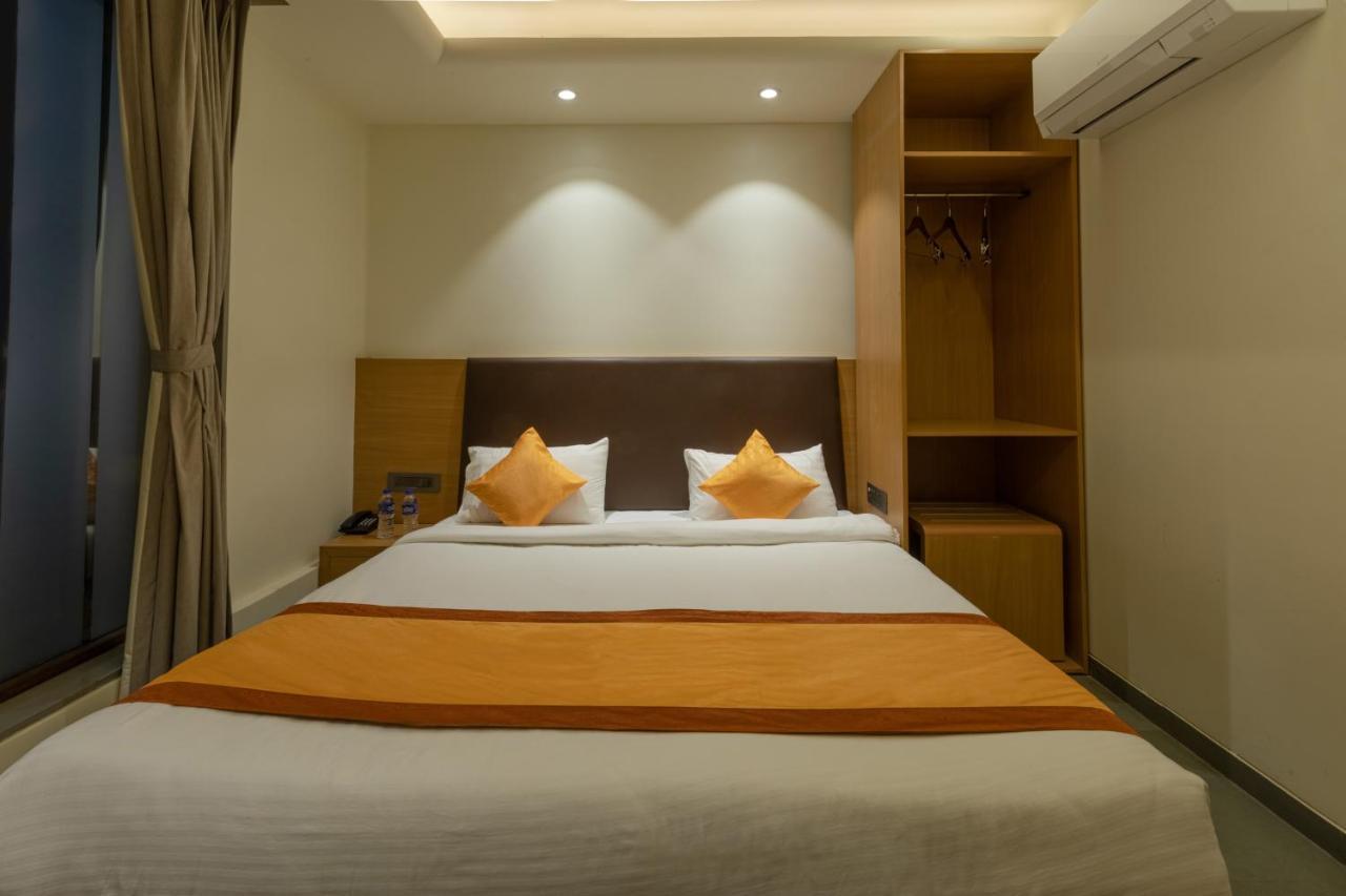 Indus Suites Nagpur Exterior foto